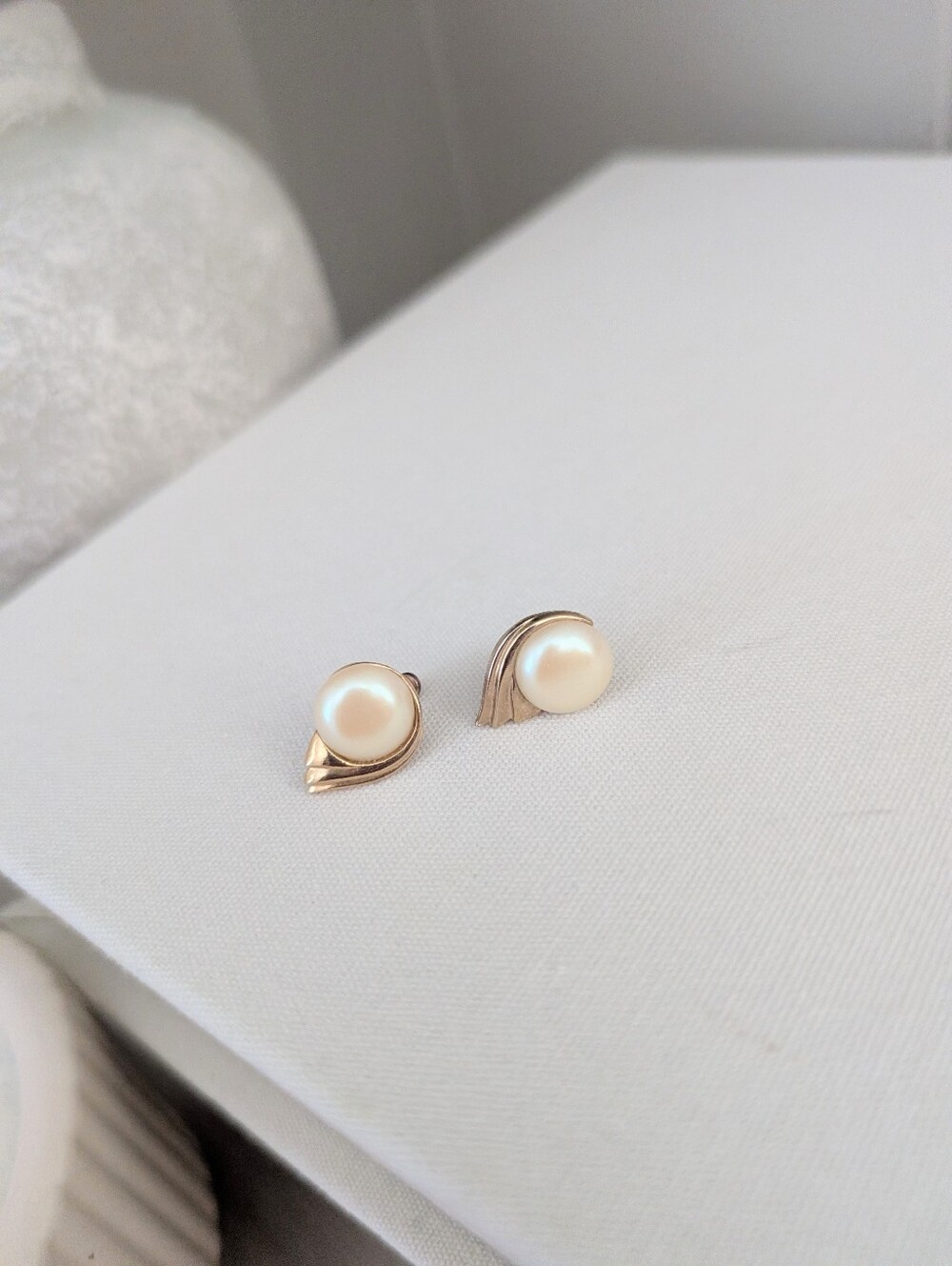 Vintage Winged Gold Tone Faux Pearl Clip On Earrings